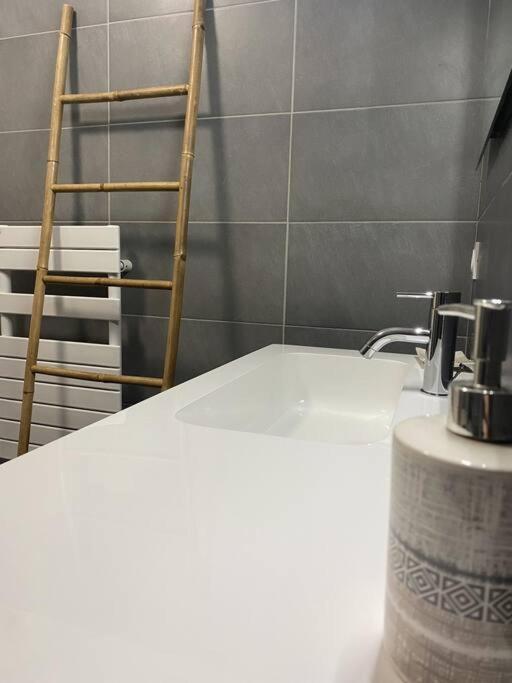 B32- T3-les Hauts Du Port-parking-clim-wifi-50m Du Port Apartment *