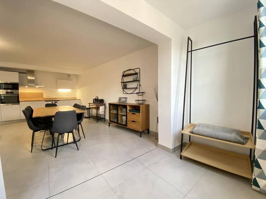B32- T3-les Hauts Du Port-parking-clim-wifi-50m Du Port * Bonifacio (Corsica)