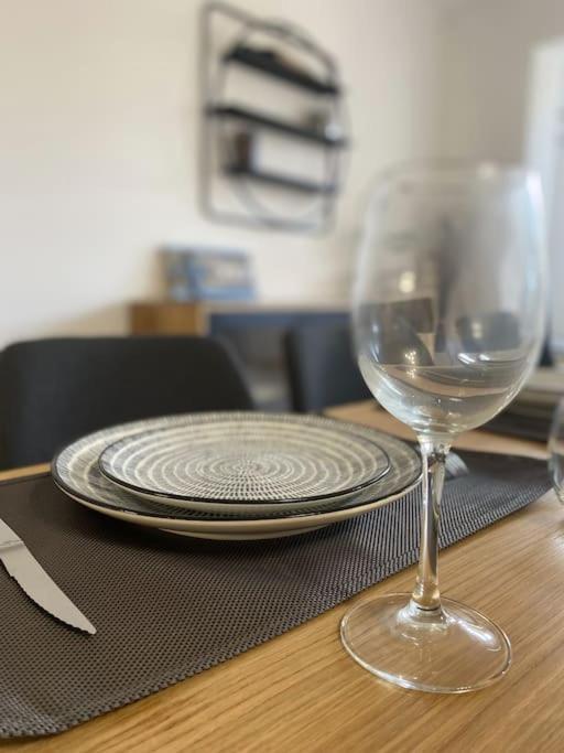 B32- T3-les Hauts Du Port-parking-clim-wifi-50m Du Port * Bonifacio (Corsica)